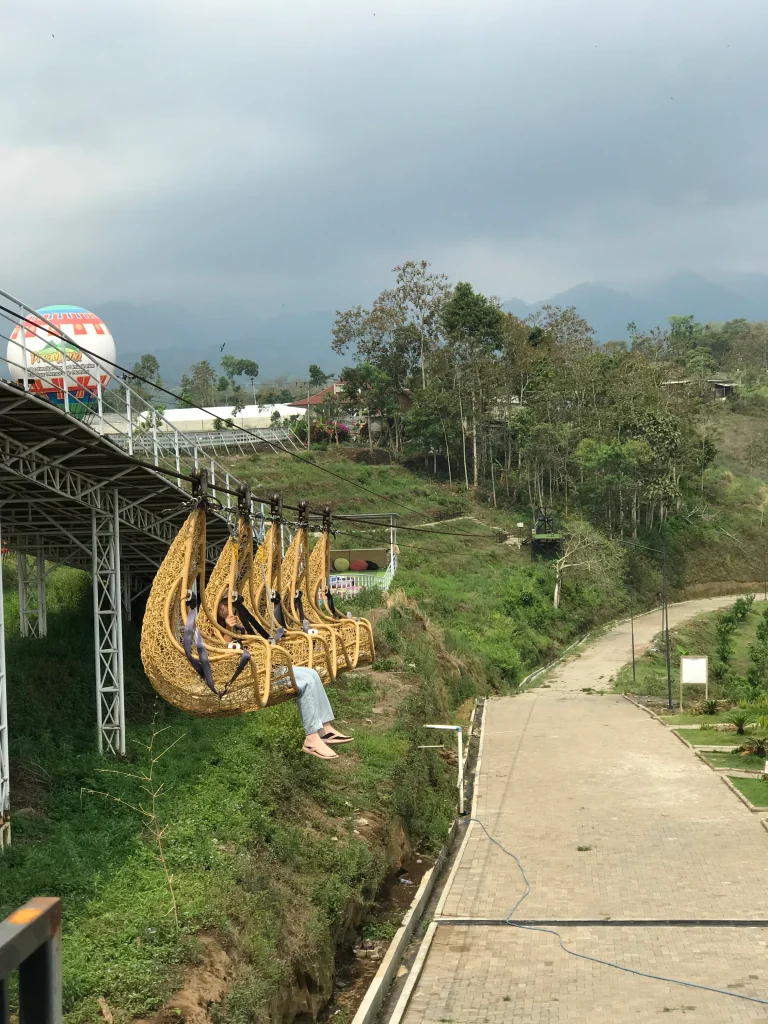 Malang Dreamland - Liburan Seru dengan Pemandangan "Sultan"!